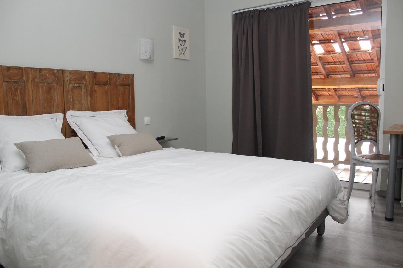 Sous Le Figuier Bed & Breakfast Saint-Simeon-de-Bressieux Luaran gambar