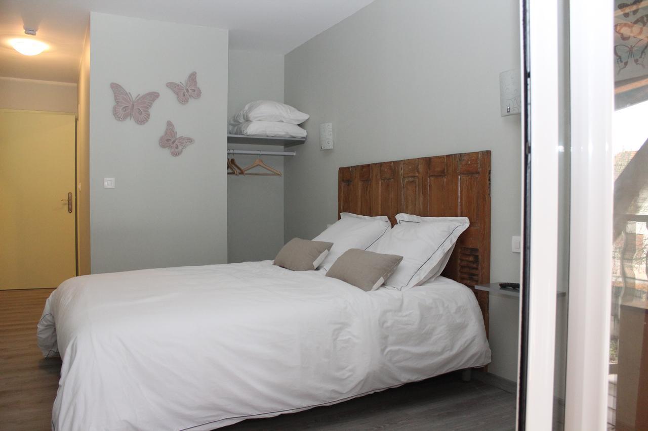Sous Le Figuier Bed & Breakfast Saint-Simeon-de-Bressieux Luaran gambar